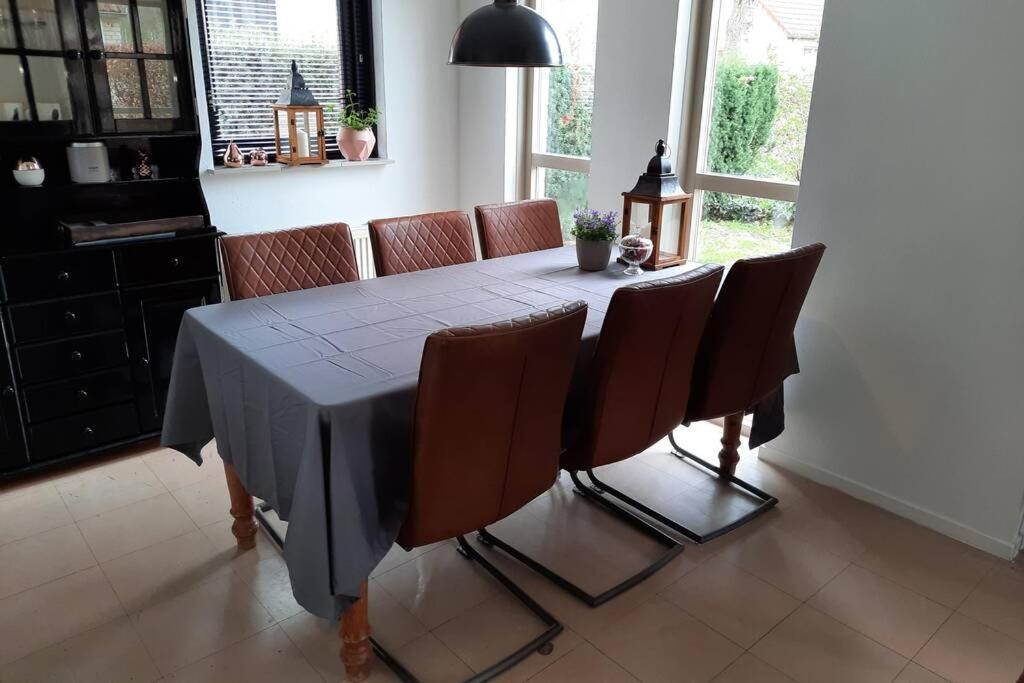 Gezellige Vakantiewoning Met Sauna In Ewijk Bij Nijmegen - Recreational Only No Workers 외부 사진