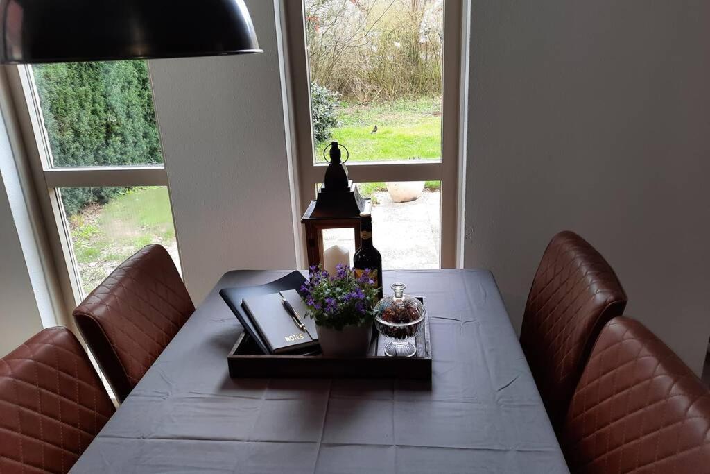 Gezellige Vakantiewoning Met Sauna In Ewijk Bij Nijmegen - Recreational Only No Workers 외부 사진